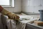 Comment enlever des taches de moisissures sur un tissu ?